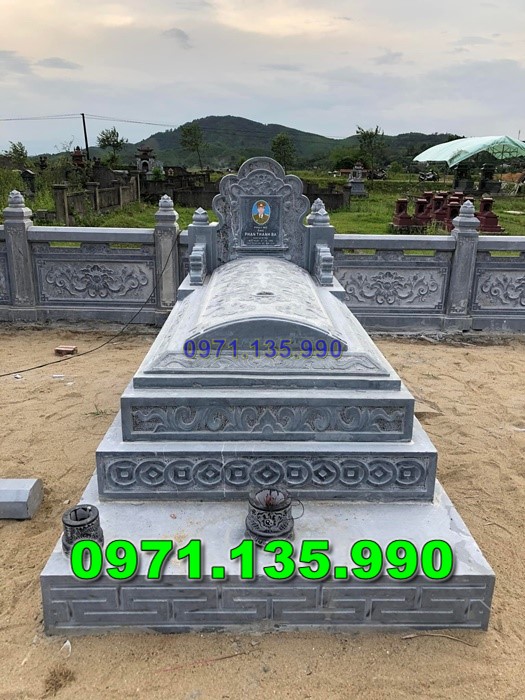 Mộ đá tự nhiên đẹp bán Hoành Bồ