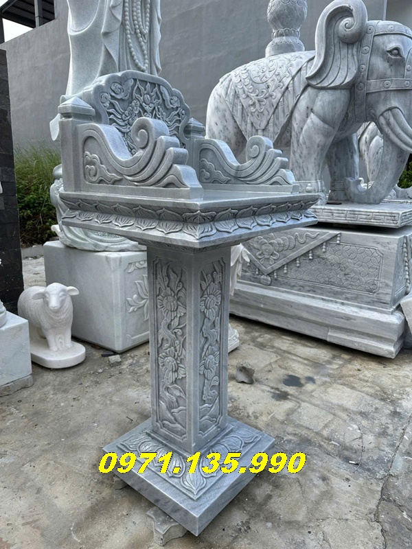 Mẫu Bàn Thờ Thiên Chất Liệu Đá XámKích Thước Mặt Bàn 69Cm x 69Cm - Cao 1m37
Gía Giao Lắp Đặt Hoàn Thiện Tại TP HCM : 21Tr500