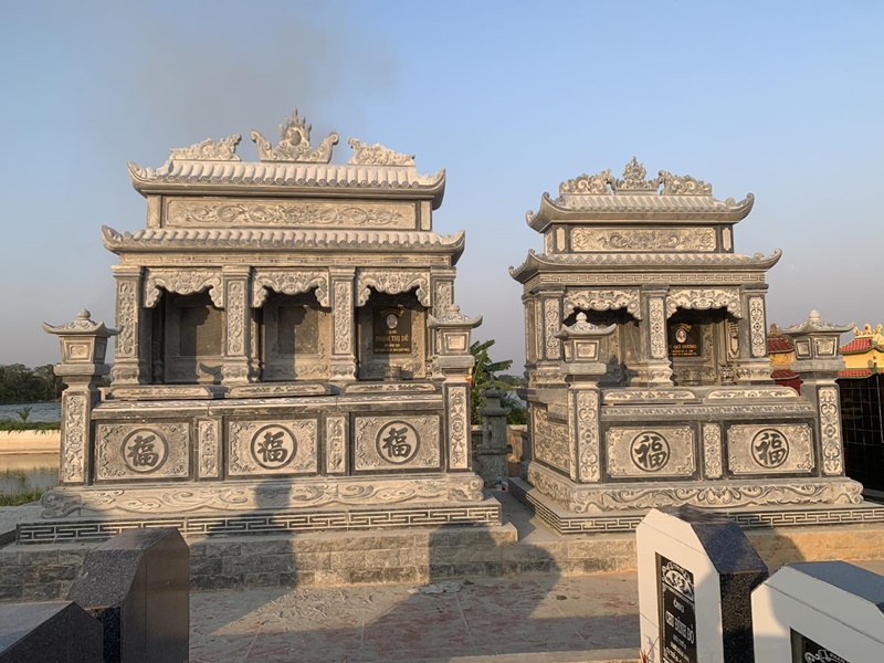 Mộ đôi (dành cho hai người):