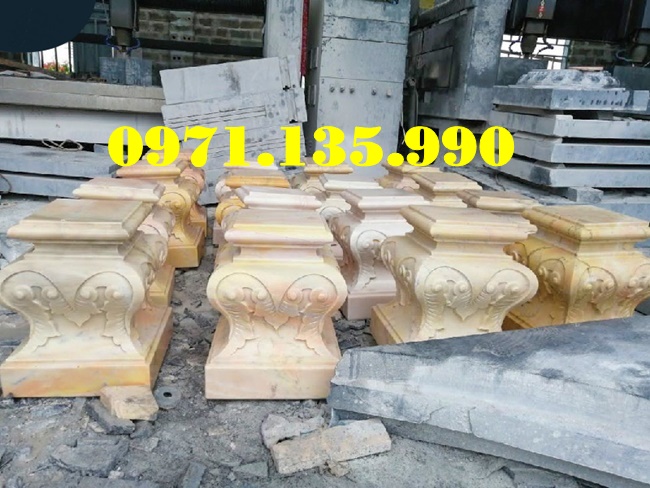 Đá táng kê cột hình vuông