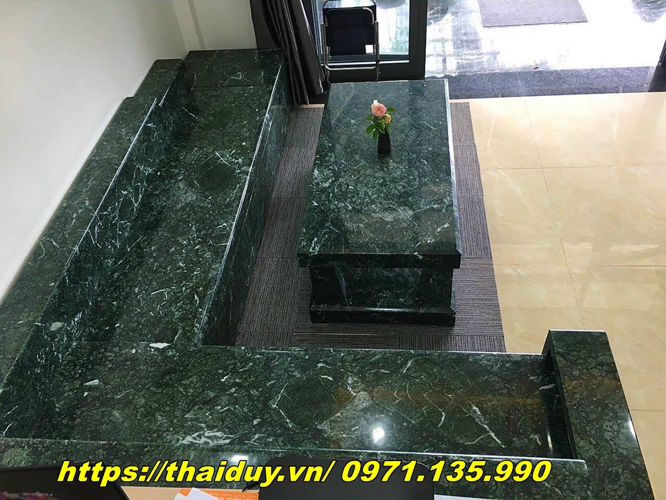 Bộ Bàn Ghế Đá Tự Nhiên Là Gì? Ở Lào Cai