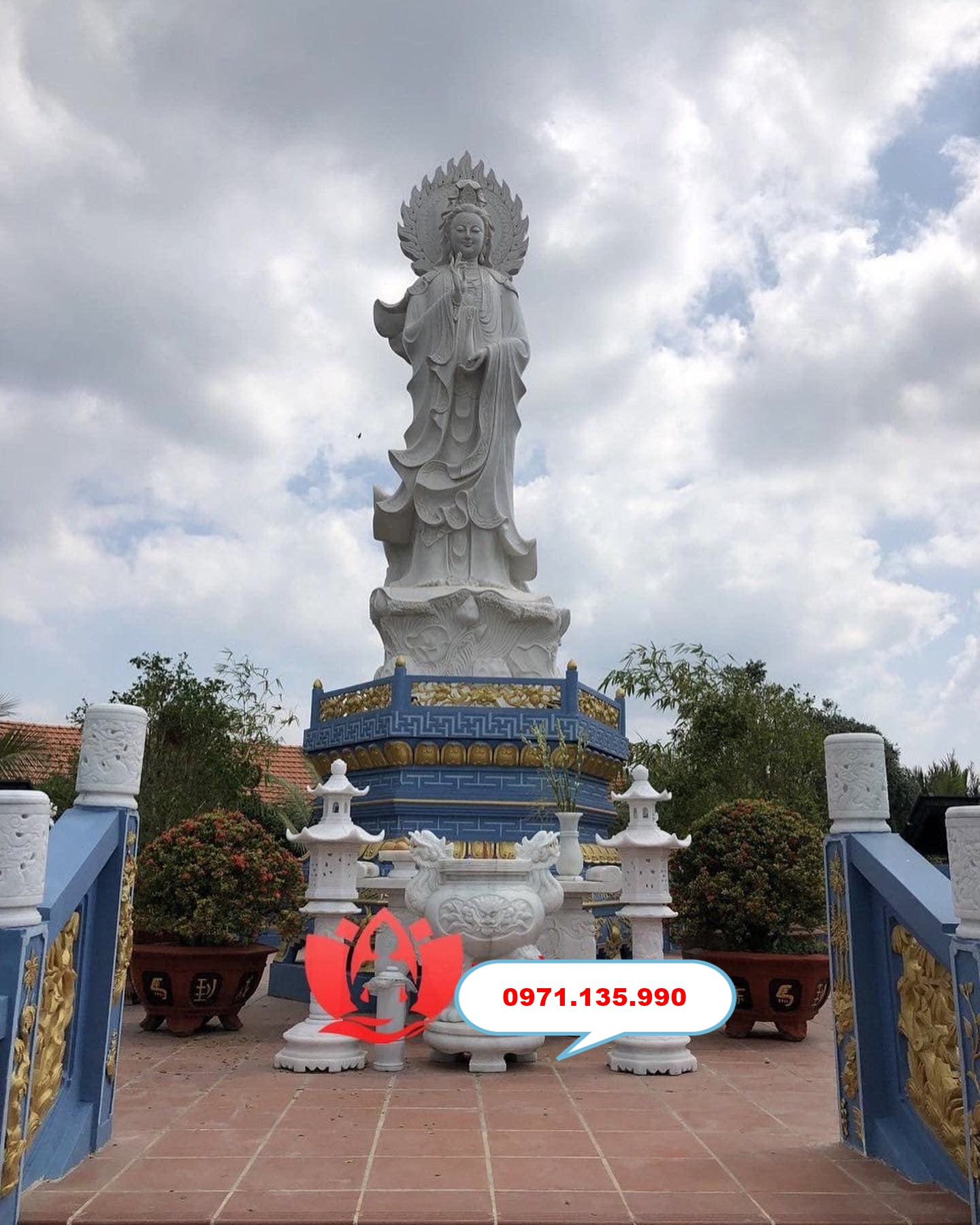 Tượng Phật Mẹ Quan Âm bằng đá là gì?