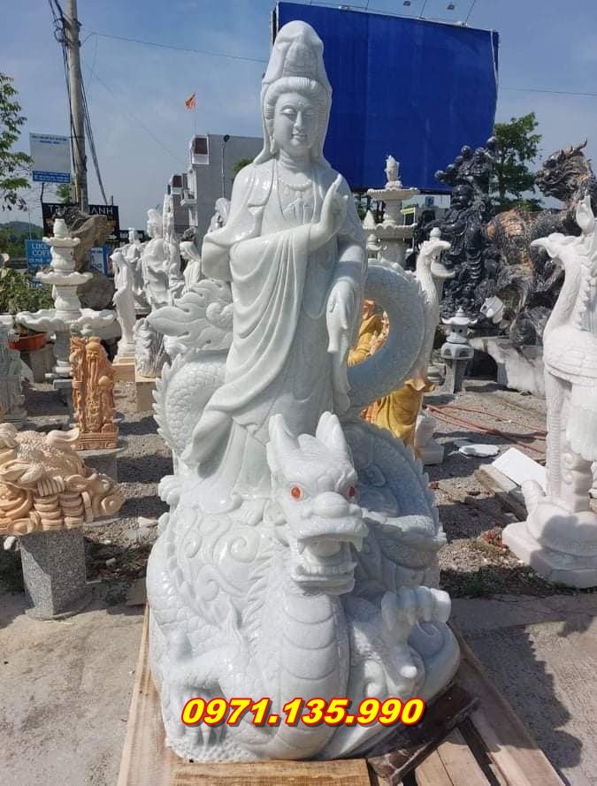 Ý nghĩa phong thủy khi đặt trong không gian sống hoặc chùa chiền