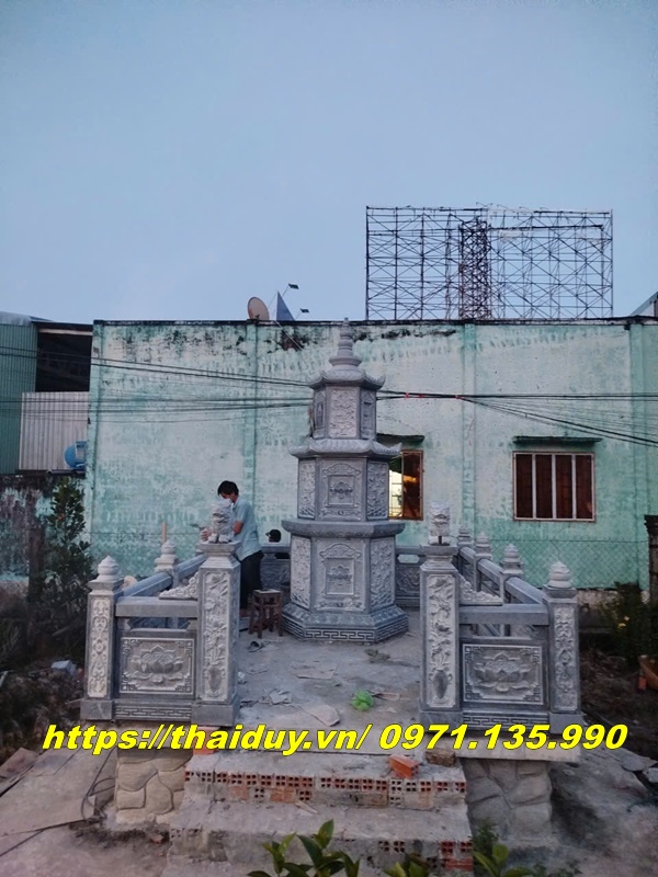 Kích thước đặc biệt (mộ tháp đại hoặc tháp tưởng niệm) mộ tháp đá Phật giáo