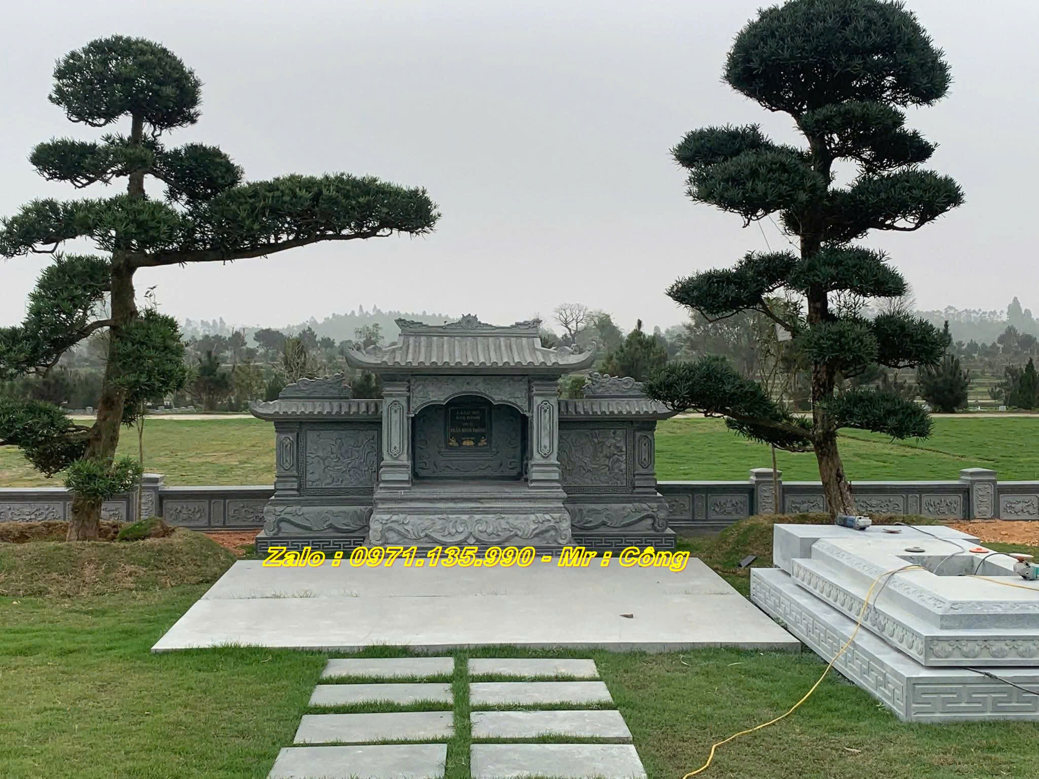 Cách Đặt Lăng Thờ Đá & Cây Hương Đá Hợp Phong Thủy