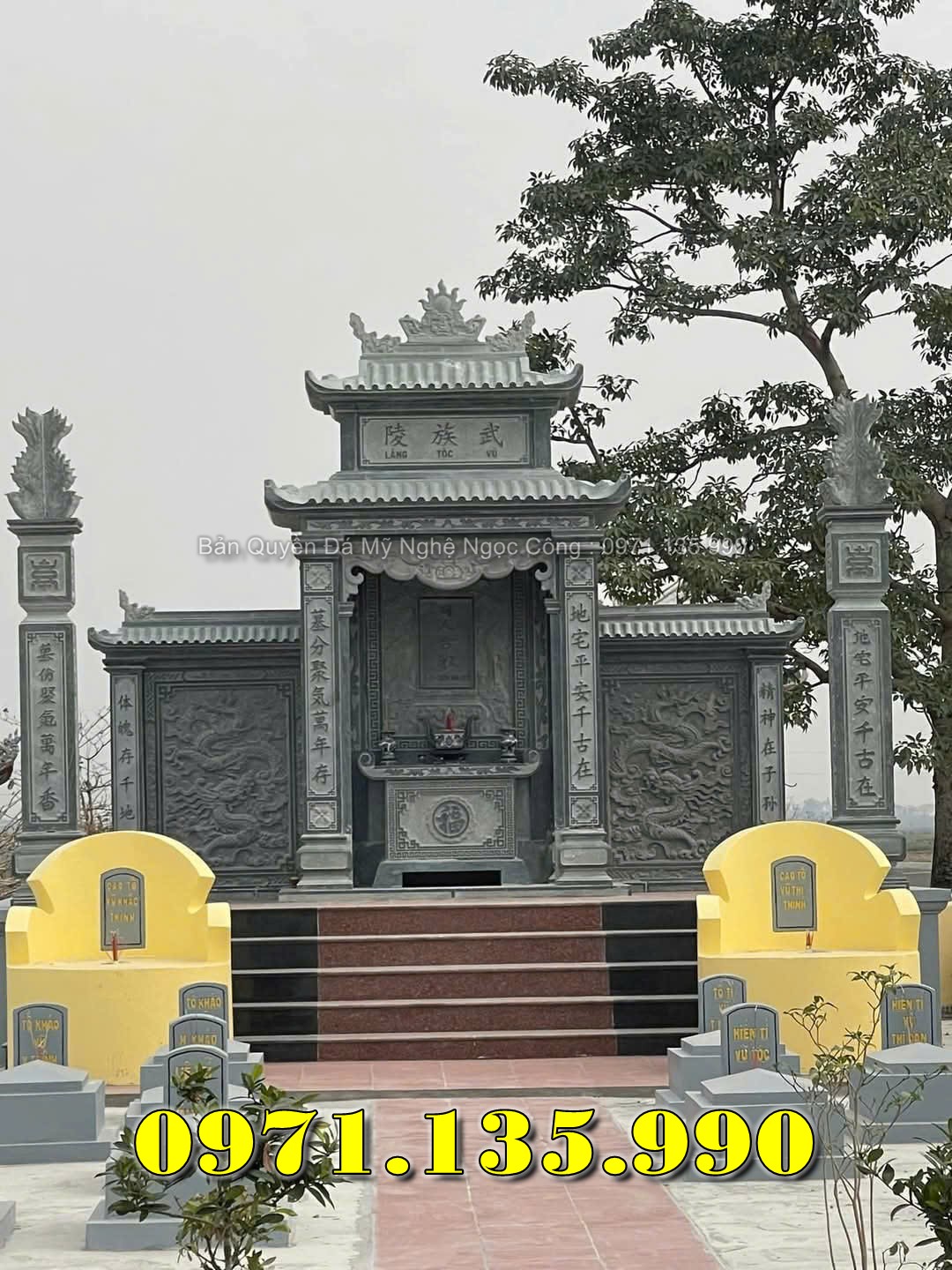 Lầu Thờ Đá Là Gì?