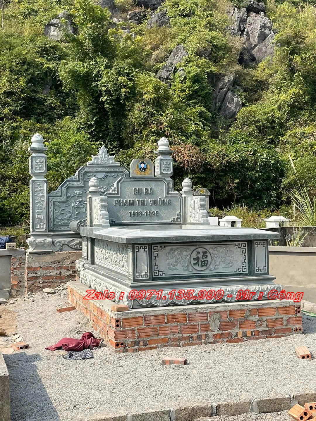 Ưu điểm của mộ đá tự nhiên nguyên khối