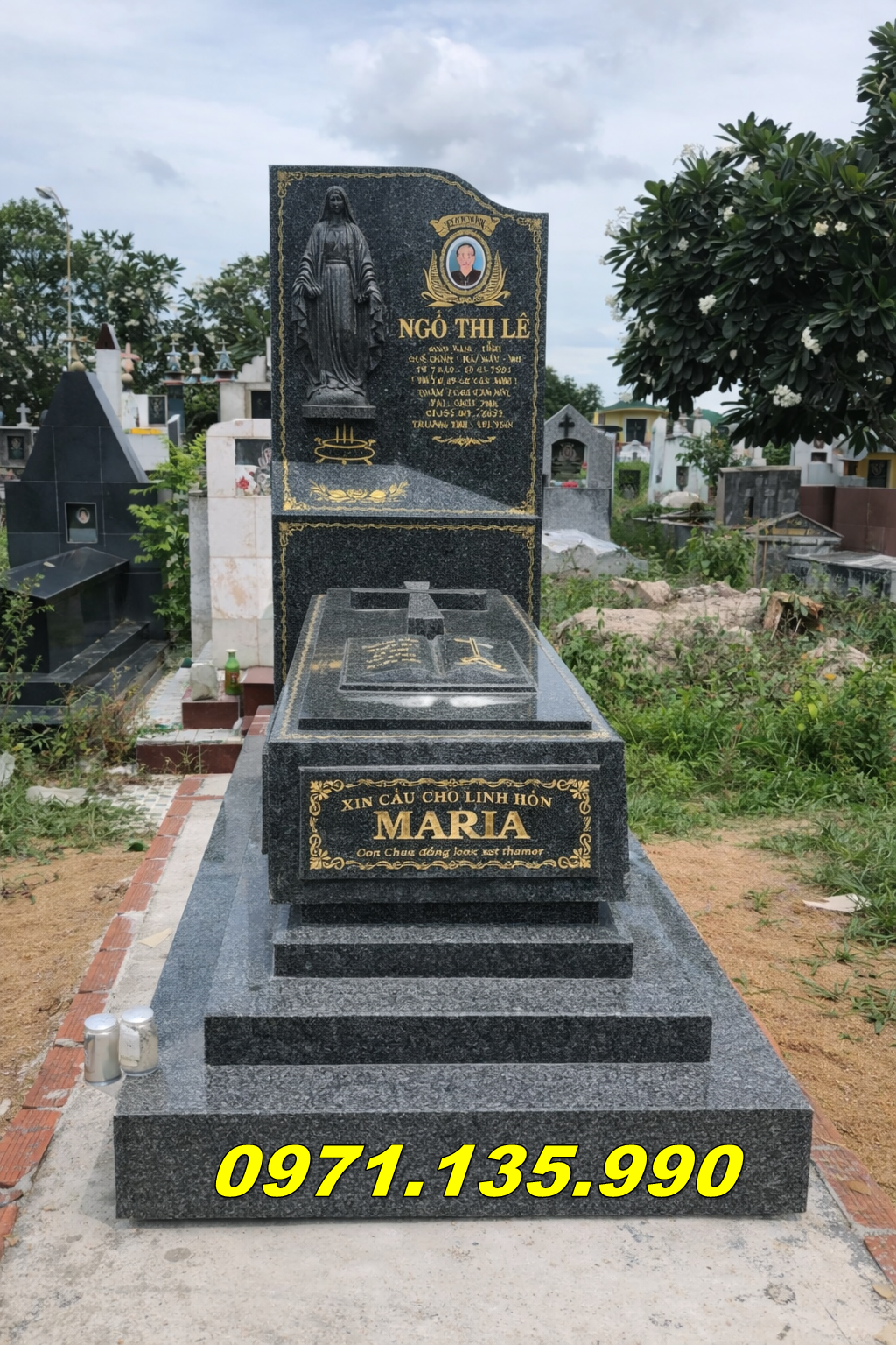 80+ Mộ Đá Công Giáo Với Thiết Kế Tinh Xảo Tại Trà Vinh