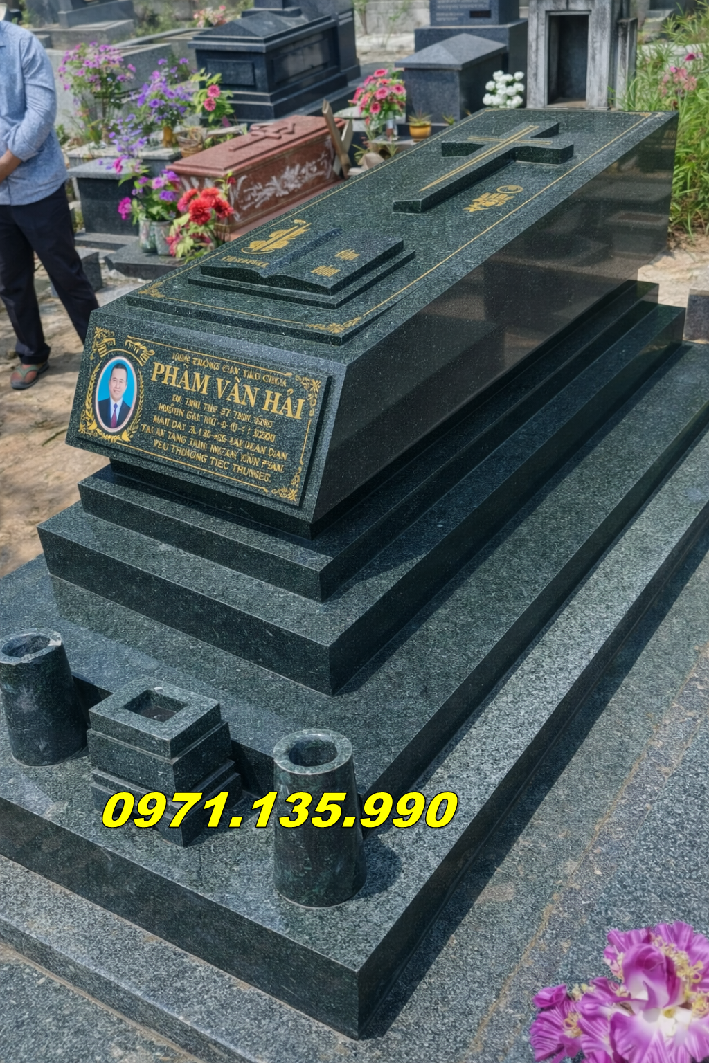 Bán Sẵn 28 Mộ Đá Công Giáo Chất Lượng Cao Tại Tiền Giang