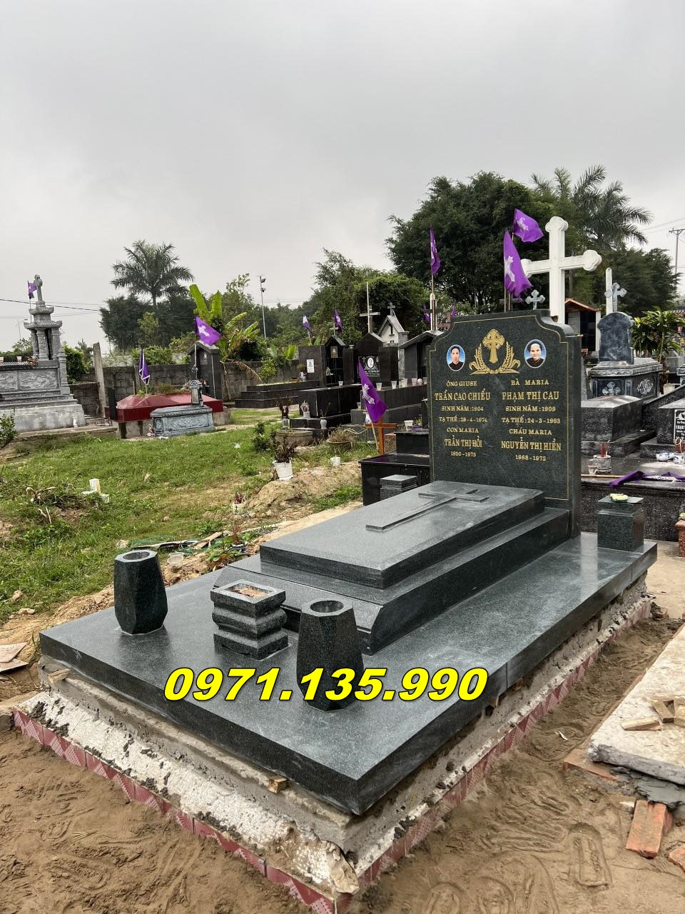 Đồng Nai Bán 57 Mẫu Mộ Đá Khối Công Giáo Hiện Đại