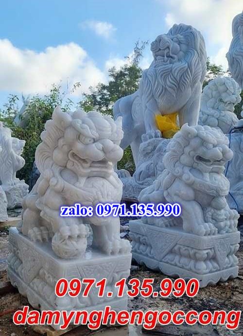 sư tử đá phong thủy, tượng sư tử đá canh cổng, sư tử đá trước cổng nhà, sư tử đá nhà thờ họ, giá sư tử đá bao nhiêu, mẫu sư tử đá đẹp, sư tử đá tự nhiên nguyên khối, sư tử đá khu lăng mộ, đặt sư tử đá đúng phong thủy, mua sư tử đá ở đâu uy tín, sư tử đá đá xanh Ninh Bình, sư tử đá chạm rồng phượng đẹp,